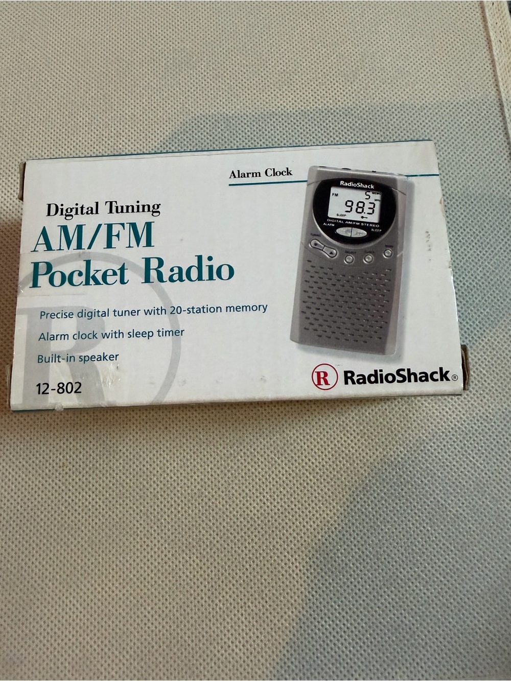 RadioShack AM/FM Pocket Radio in Silver